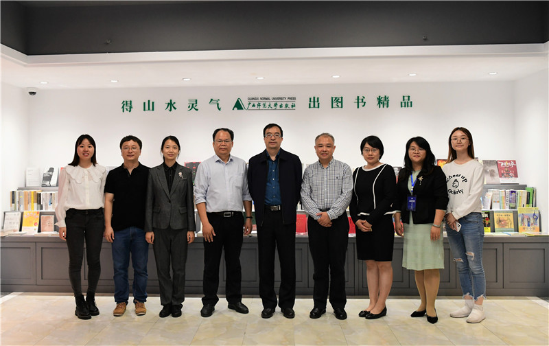 DSC_8988.jpg DSC_8988.jpg