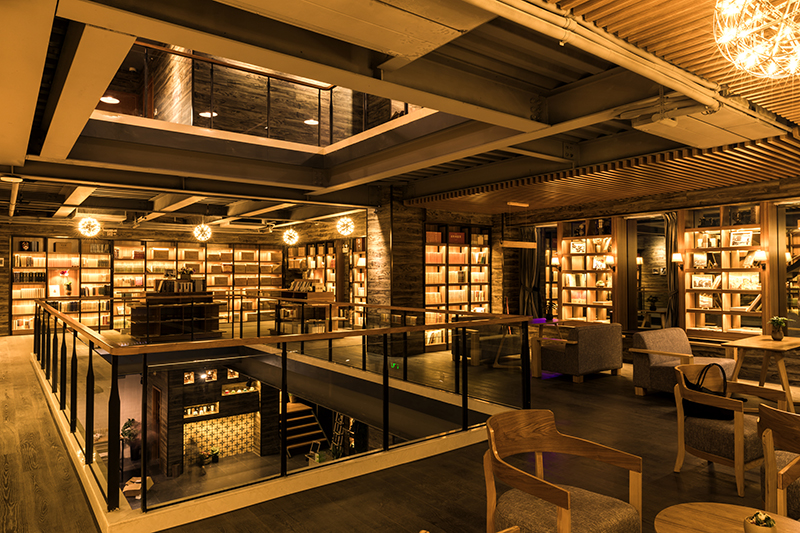 獨秀書(shū)房旗艦店室內圖.jpg 獨秀書(shū)房旗艦店室內圖.jpg