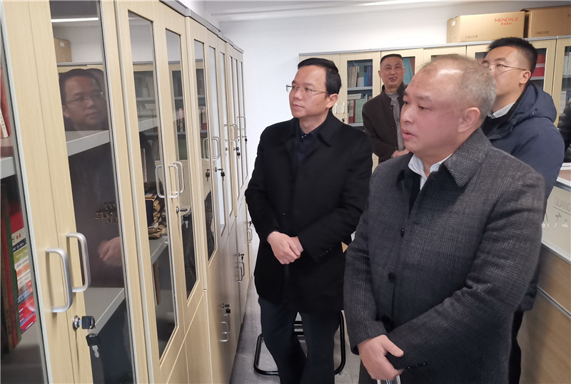 文藝分社2.jpg 文藝分社2.jpg