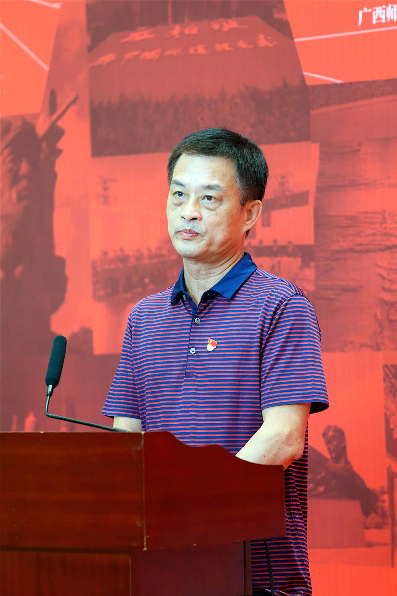 中國攝影家協(xié)會(huì )理事、廣西攝影家協(xié)會(huì )主席施興良致辭（賴(lài)志文攝）.jpg