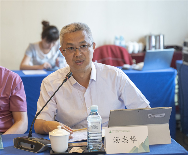 14廣西師范大學(xué)黨委常委、宣傳部部長(cháng)，馬克思主義學(xué)院院長(cháng)湯志華作專(zhuān)題發(fā)言（李顯楊 攝）.jpg