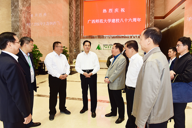 1539168540402131.jpg DSC_2370 2.jpg