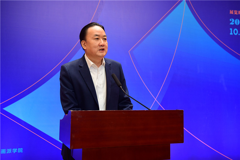 4全國人大常委、廣西文聯(lián)副主席、廣西藝術(shù)學(xué)院校長(cháng)鄭軍里致辭（李顯楊 攝）.JPG