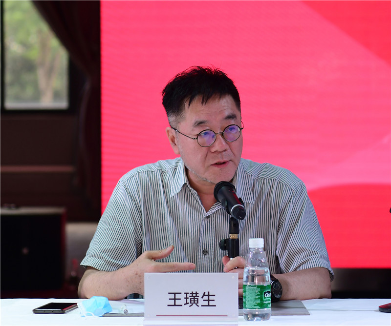 3廣州美術(shù)學(xué)院美術(shù)館總館長(cháng)、新美術(shù)館學(xué)研究中心主任王璜生致辭 （秦念 攝）.JPG